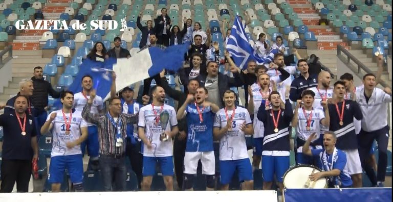 Volei (m) / Fericire în Bănie! Bronzul băieților, savurat cu suporterii! (VIDEO)