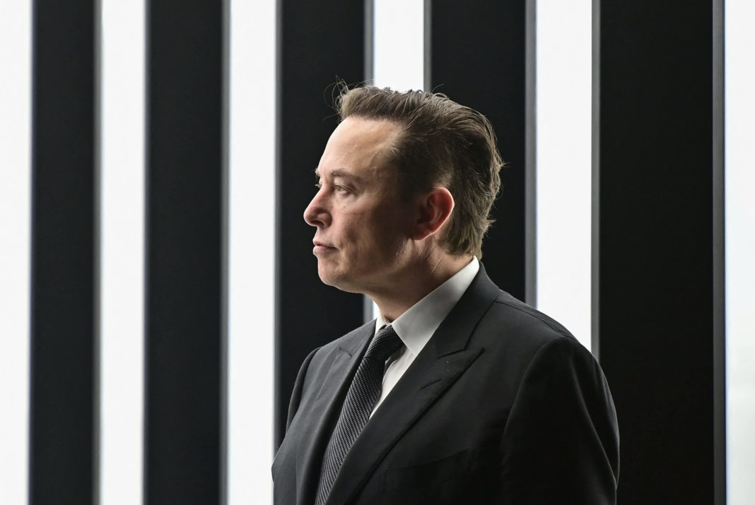 Elon Musk, patronul Twitter în urma unei tranzacții de 44 de miliarde de dolari