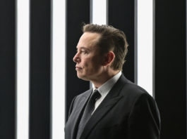 Elon Musk, patronul Twitter în urma unei tranzacții de 44 de miliarde de dolari