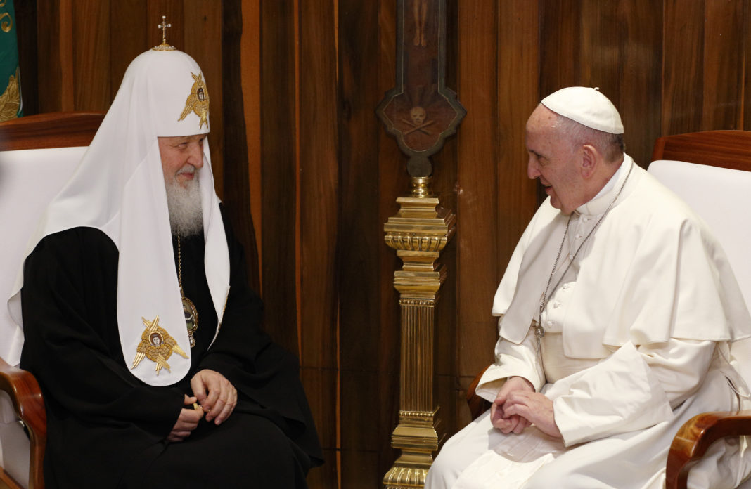 Papa Francisc a declarat pentru cotidianul argentinian La Nacion că relaţia sa cu Patriarhul rus este ”foarte bună”