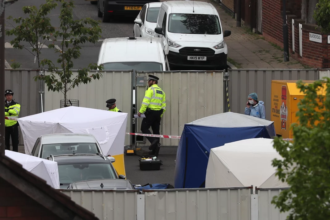 Patru persoane, înjunghiate mortal la Londra