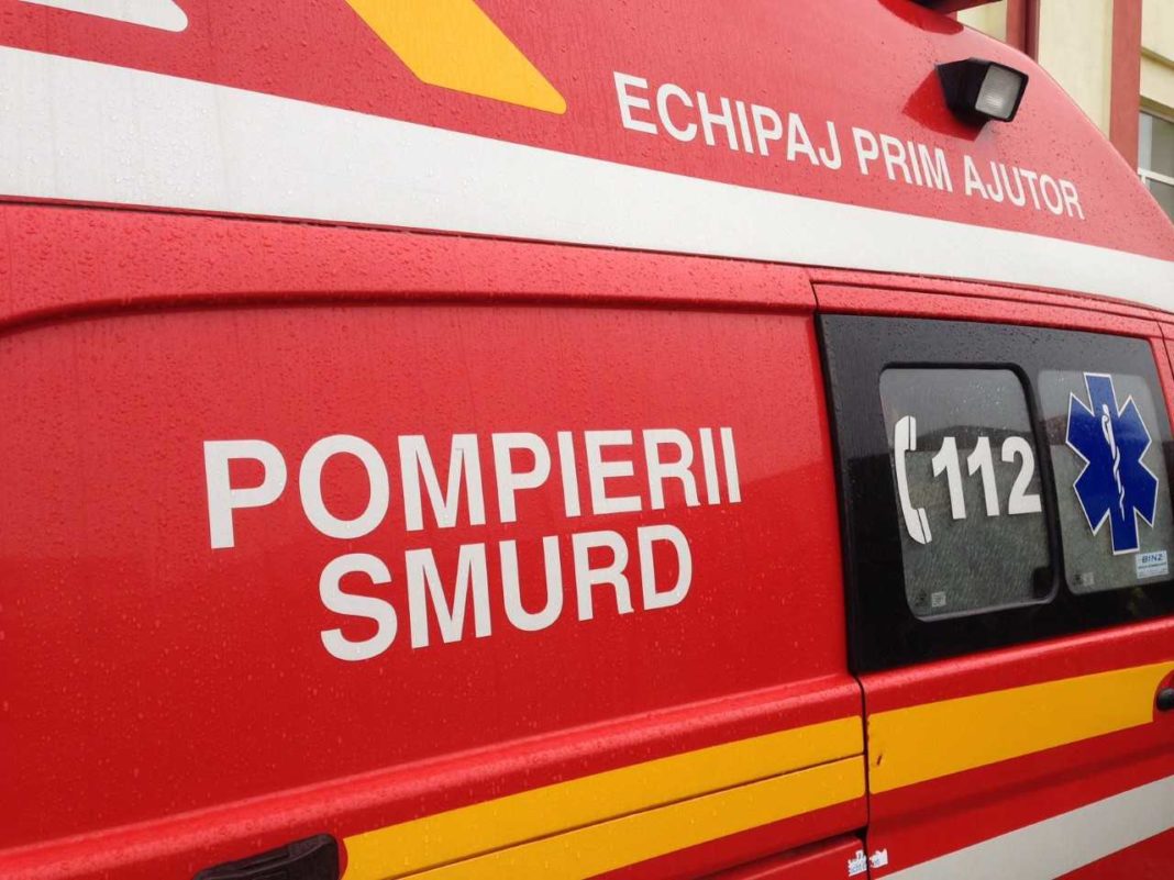 O femeie a murit după ce a fost prinsă într-un utilaj de sortare a deșeurilor