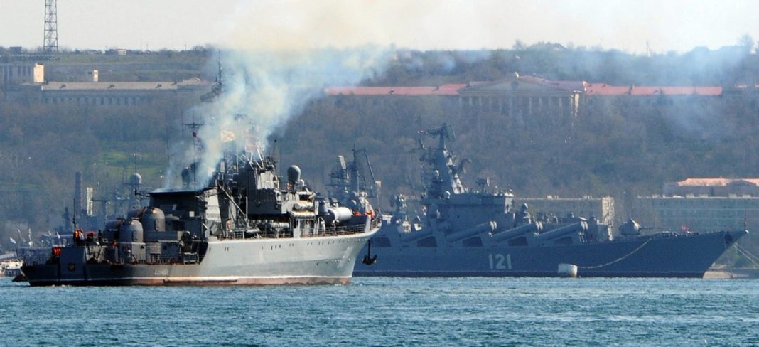 Rusia şi-a mutat vapoarele din Marea Neagră după ce ucrainenii au lovit nava amiral „Moskva“