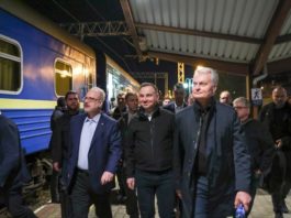 Toate vizitele la Kiev se fac pe calea ferată