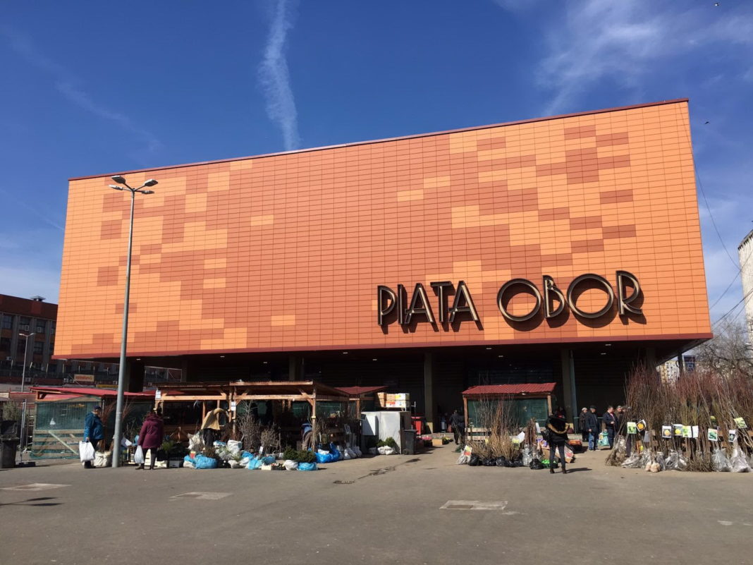 Amenzi de aproape 400.000 de lei date de ANPC în Hala Obor