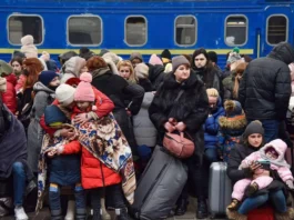 Refugiații ucraineni pot călători gratuit cu trenurile CFR și în luna mai