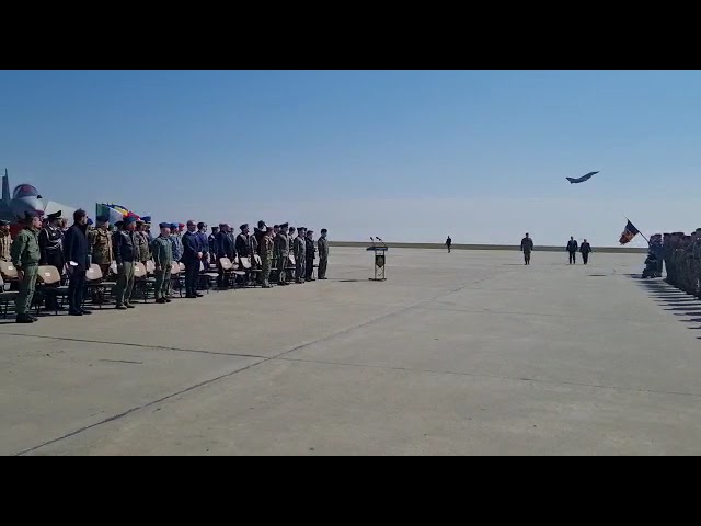 (VIDEO) Ministrul apărării din Marea Britanie, în Baza 57 Aeriană Mihail Kogălniceanu