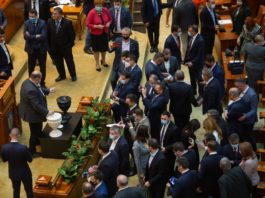 USR a depus un nou proiect de lege pentru desființarea pensiilor speciale ale parlamentarilor