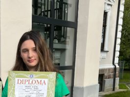 Andra Maria Niţescu, eleva de 10 la evaluarea naţională a obţinut şi Premiul II la Olimpiada Naţională "Cultură şi spiritualitate"
