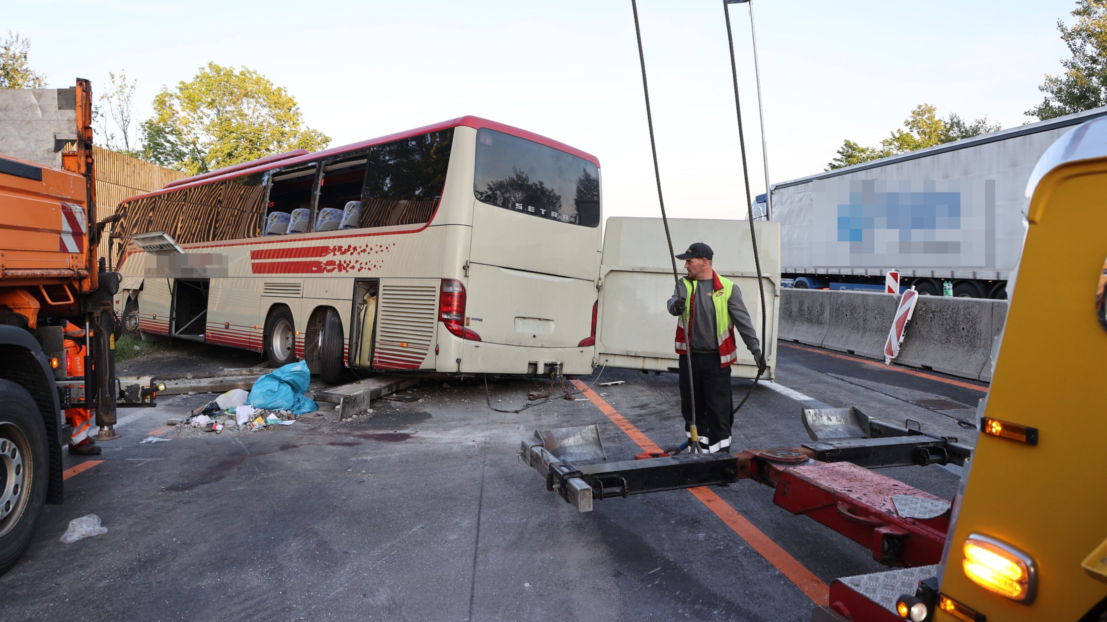 20 de răniţi după ce un autobuz din Kosovo a făcut accident în Austria
