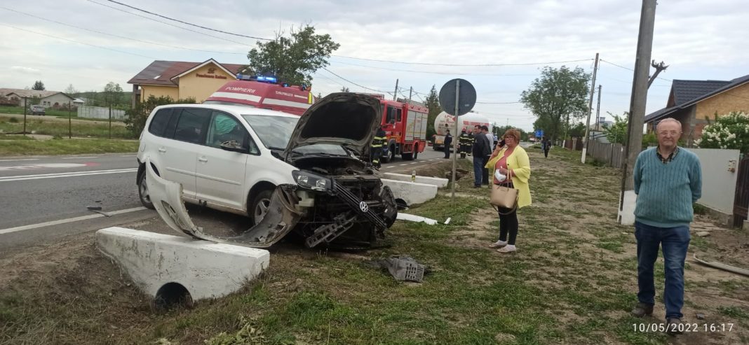 Un şofer a intrat cu maşina într-o cisternă cu GPL după ce i s-a făcut rău