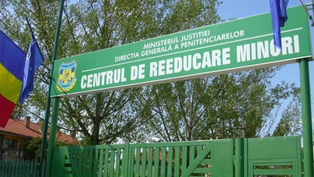 Un adolescent condamnat pentru tâlhărie a evadat dintr-un centru de reeducare