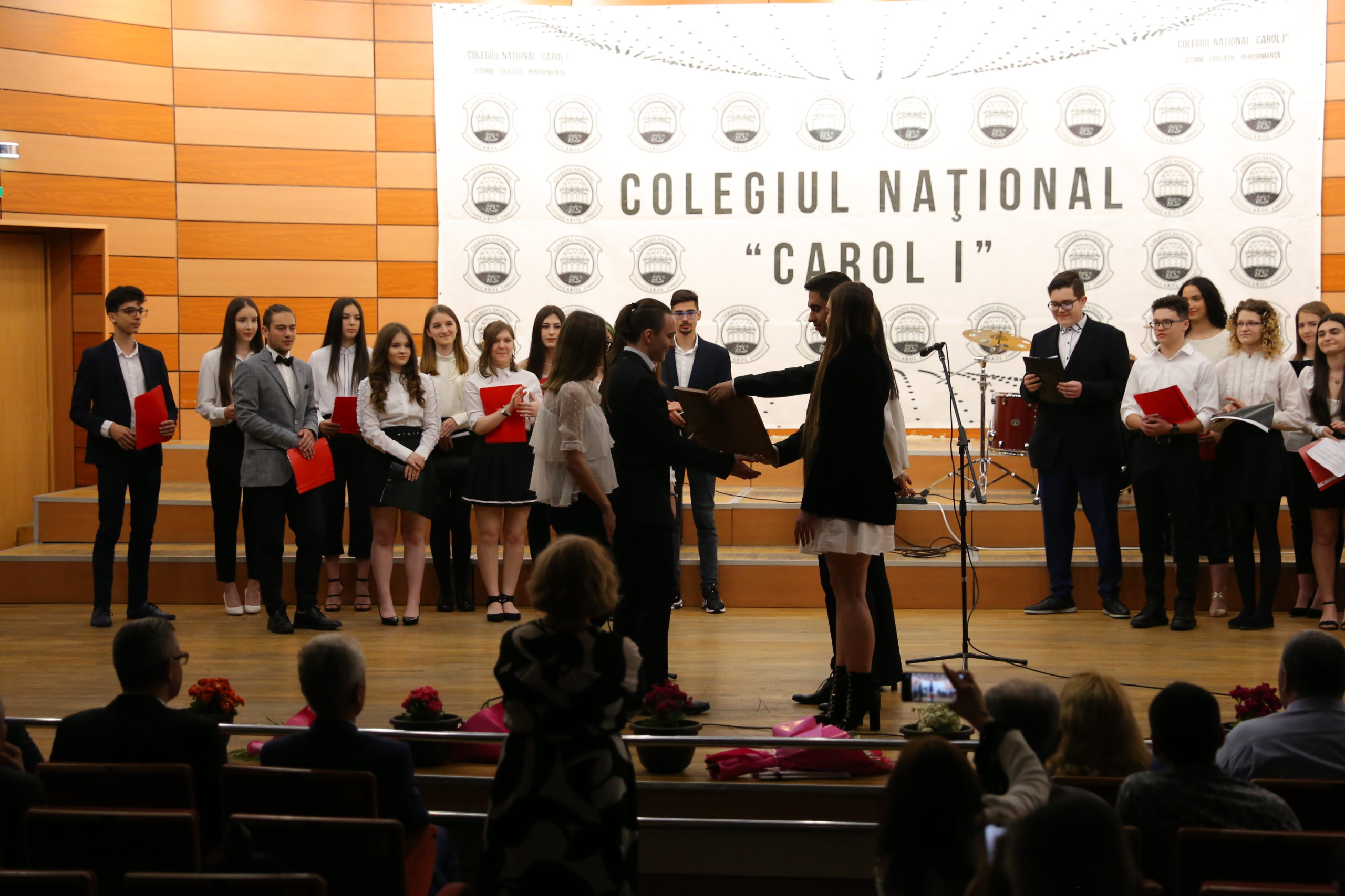 Elevii Colegiului Naţional "Carol I" din Craiova au predat cheia succesului
