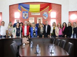 Profesorii au discutat cu primarul Mircia Gutău