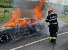 Mașina a ars în totatlitate (Foto: Arhivă)