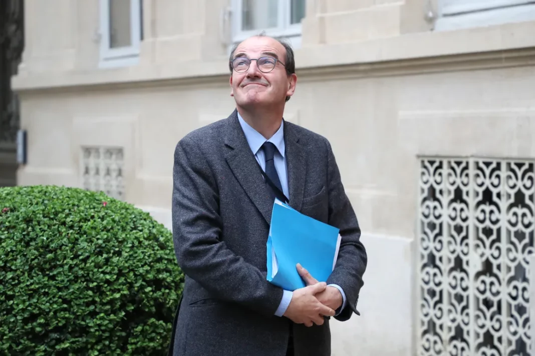 Primul-ministru al Franţei şi-a dat demisia