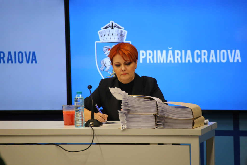 Olguța Vasilescu îi răspunde ministrului Apărării în scandalul blocului care ar bloca radarul de la Cârcea