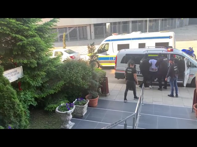 (VIDEO) Târgu Jiu: Reținut după ce poliția i-a găsit un pistol în mașină