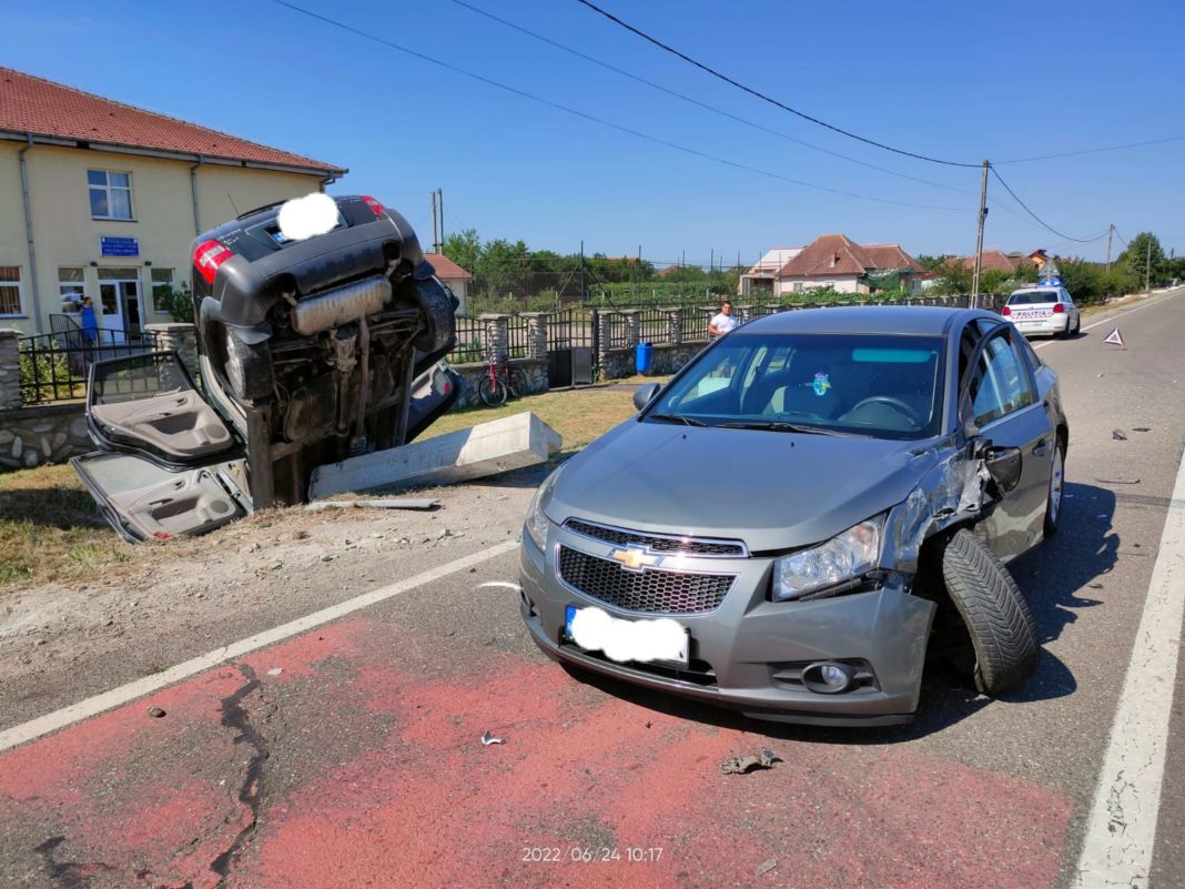 Două persoane au fost rănite în accidentul din Bălești