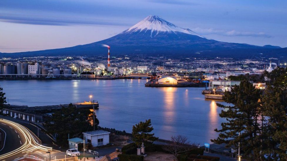 Destinație turistică emblematică a Japoniei este Muntele Fuji 