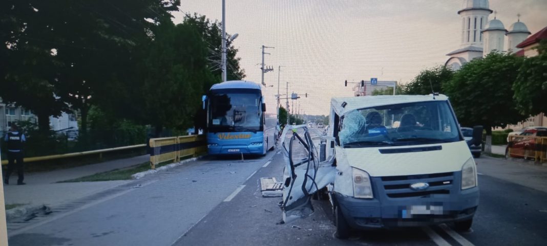 Conducătorul auto a fost testat cu aparatul alcooltest, rezultatul fiind negativ