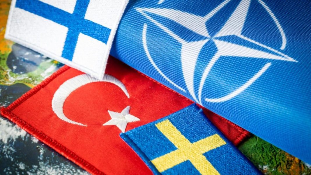 Turcia aşteaptă „răspuns scris” din partea Suediei şi Finlandei pentru a debloca aderarea lor la NATO