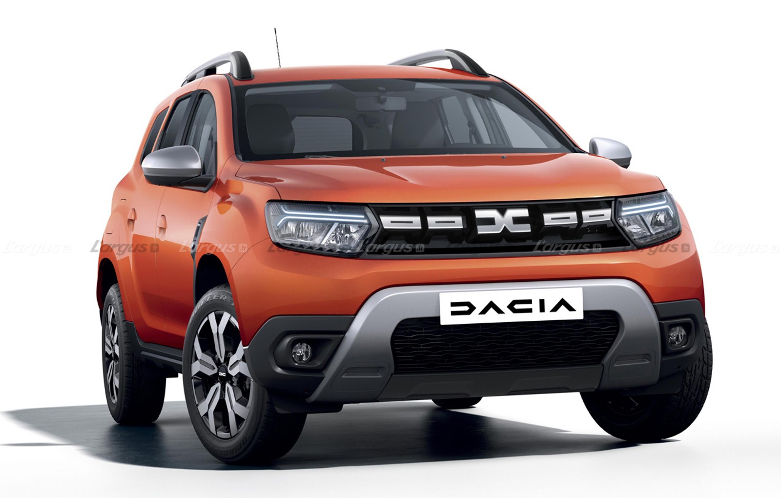 Dacia pune noua sa siglă pe toate modelele, din 16 iunie