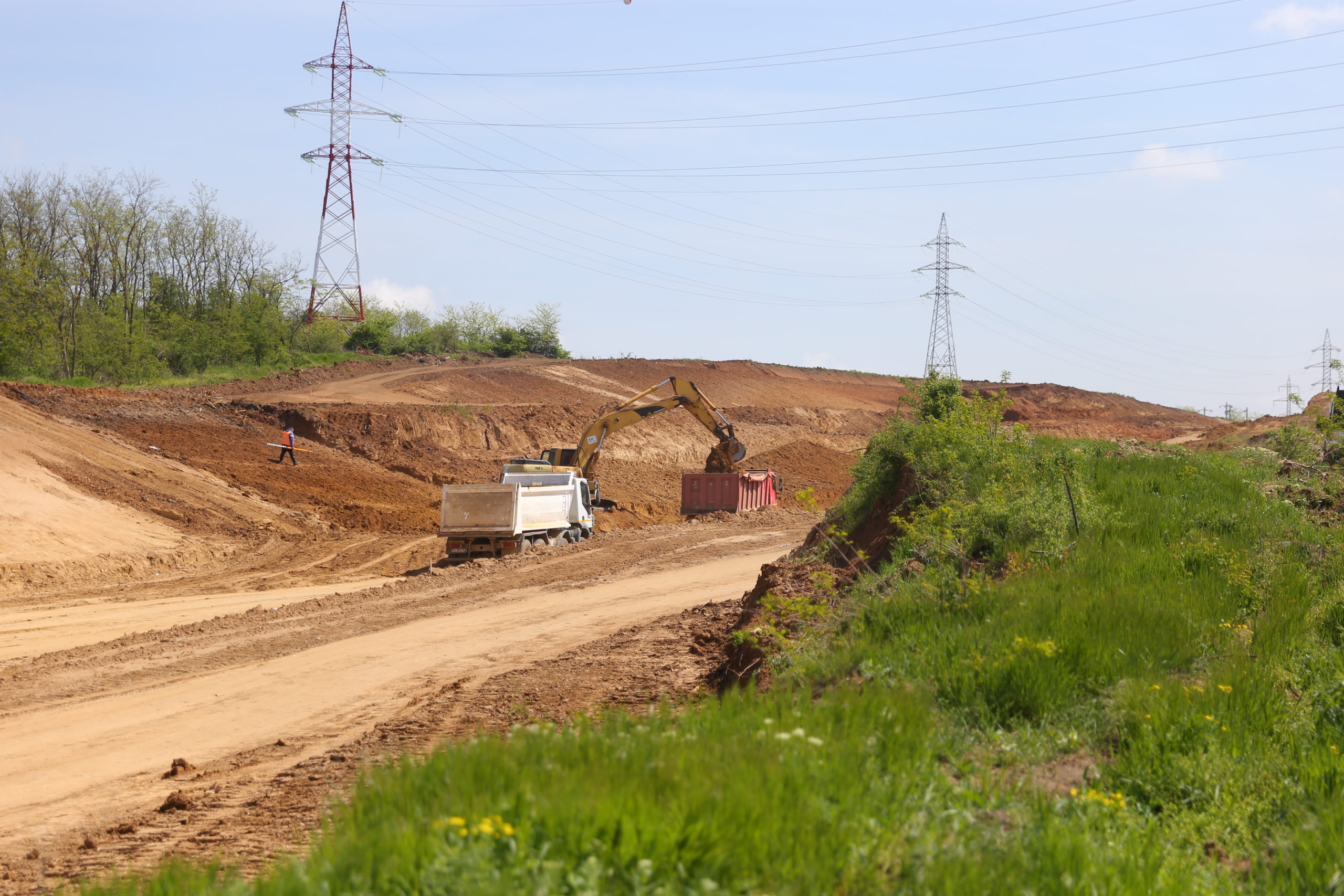 În 2021, lucrările au mers foarte prost pe Tronsonul I, iar acest lucru a dus la reziliere