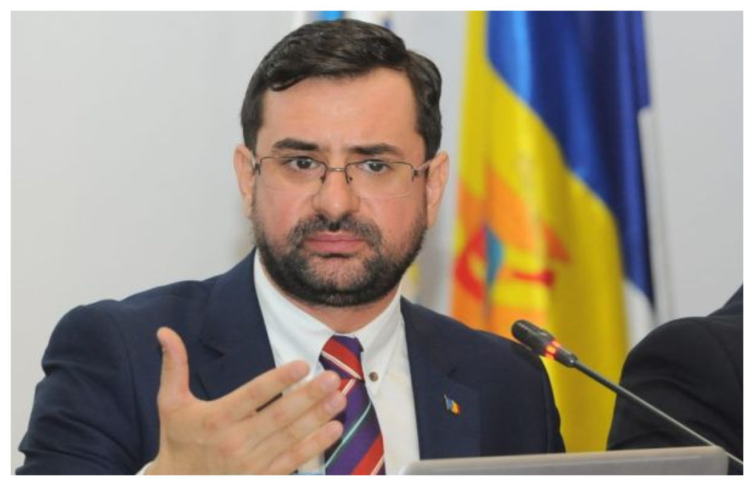 Adrian Chesnoiu își dă demisia din funcția de ministru al Agriculturii și „se autosuspendă” din PSD
