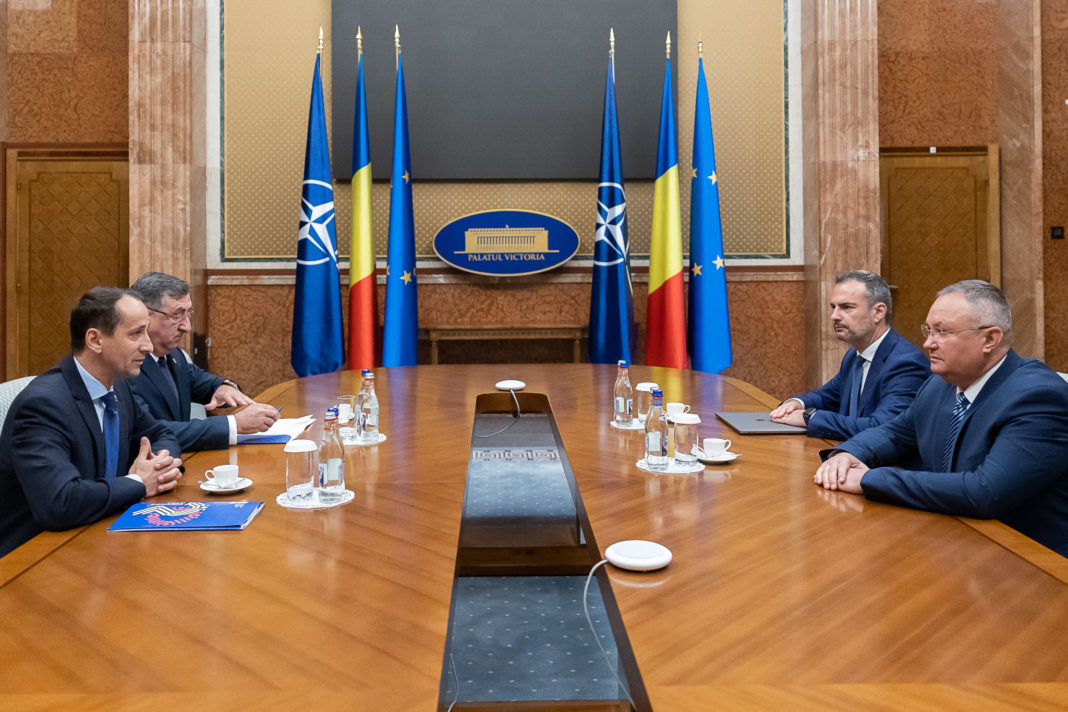 ciucă si covaliu Premierul Nicolae-Ionel Ciucă: Performanțele extraordinare ale sportivilor noștri ne dau speranță în capacitatea românilor de a-și demonstra potențialul