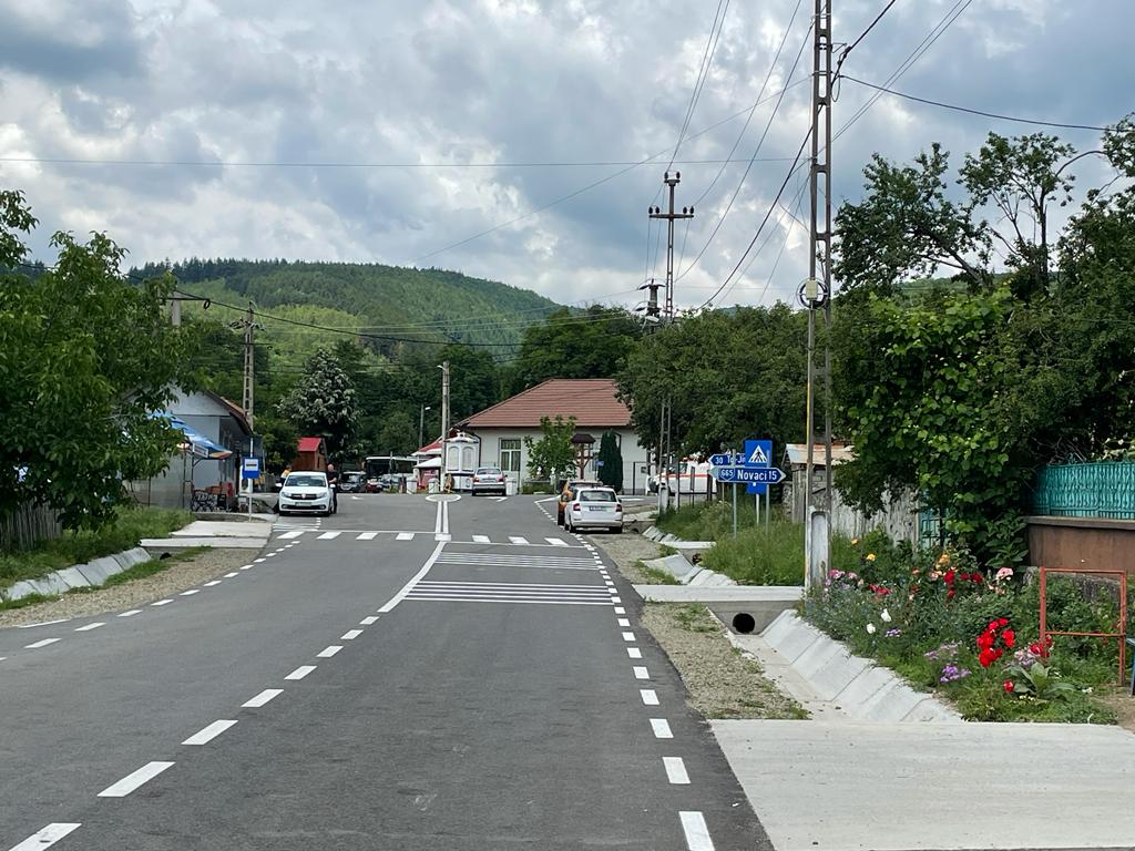 Drum județean reabilitat în comuna Crasna