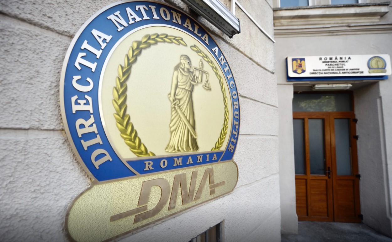 Procurorii DNA i-a trimis în judecată, pentru abuz în serviciu