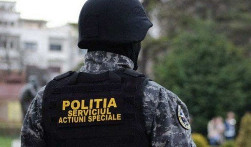 Luptători SAS, anchetaţi după ce s-au angajat bodyguarzi la nunta lui Florin Salam