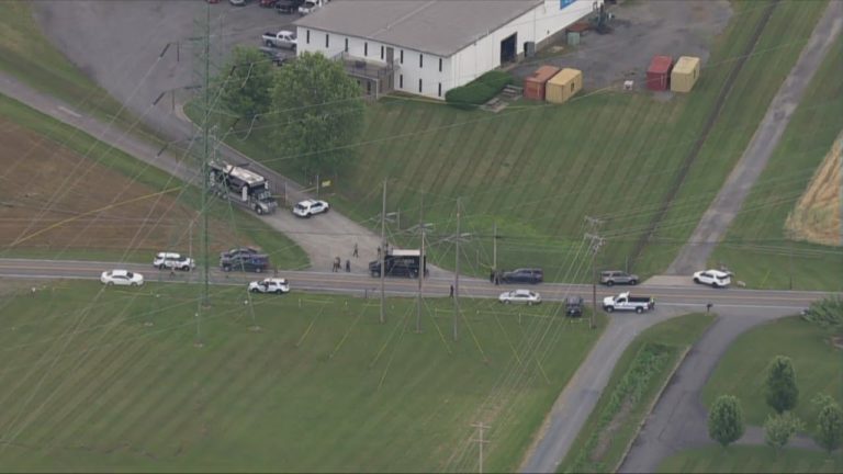 (VIDEO) Atac armat în SUA. Trei persoane, ucise, iar alte trei rănite