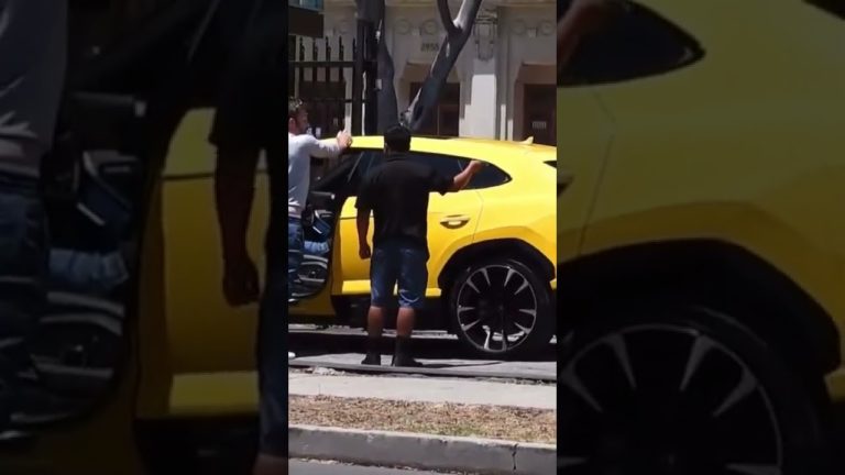 (VIDEO) Fiul de 10 ani a lui Ben Affleck a intrat cu un Lamborghini într-un BMW