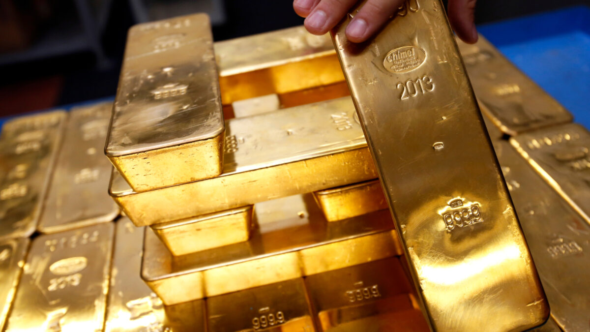 Ucraina a vândut rezerve de aur de peste 12 miliarde de dolari