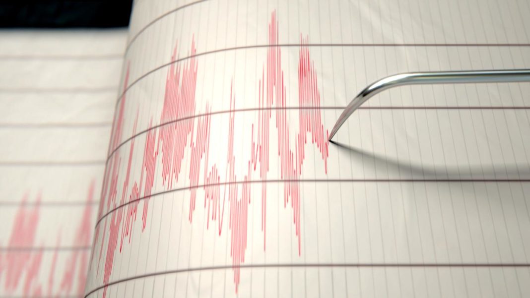 13 replici ale cutremurului de marți s-au produs noaptea trecută