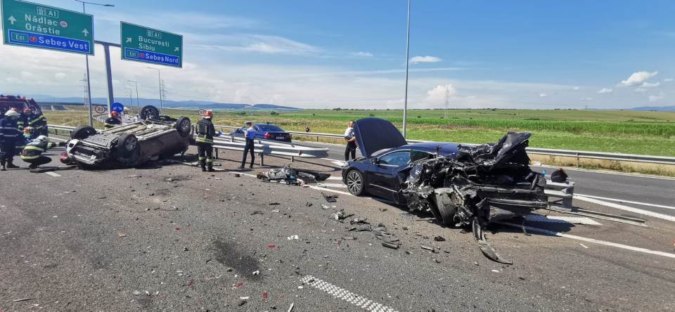 Accident cu patru răniți pe A10, în Alba