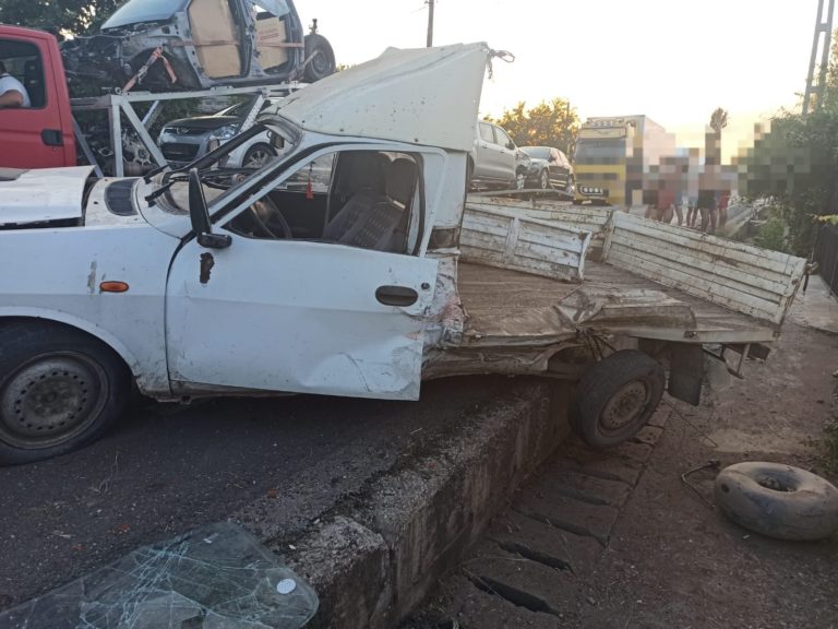 Dolj: Accident rutier grav, la Cetate