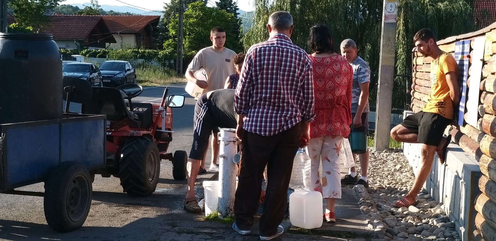 Localncii din Schela au rămas deja fără apă