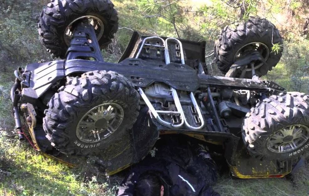 Vâlcea: Bărbat mort după ce s-a răsturnat cu ATV-ul