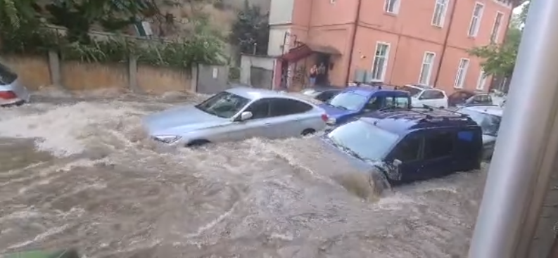 BMW luat de apă