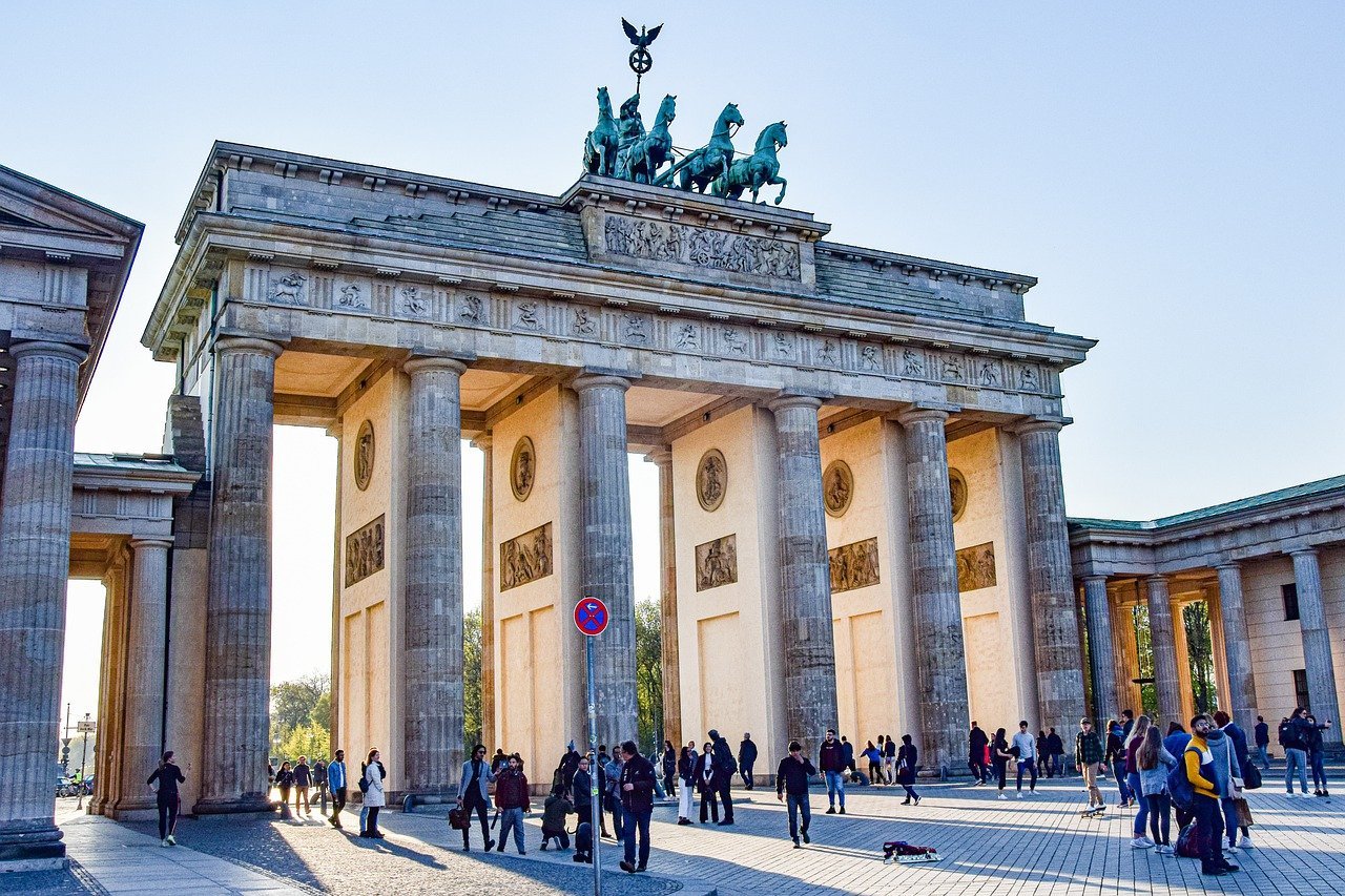 Pentru prima dată de la reunificarea țării, Germania a înregistrat deficit comercial