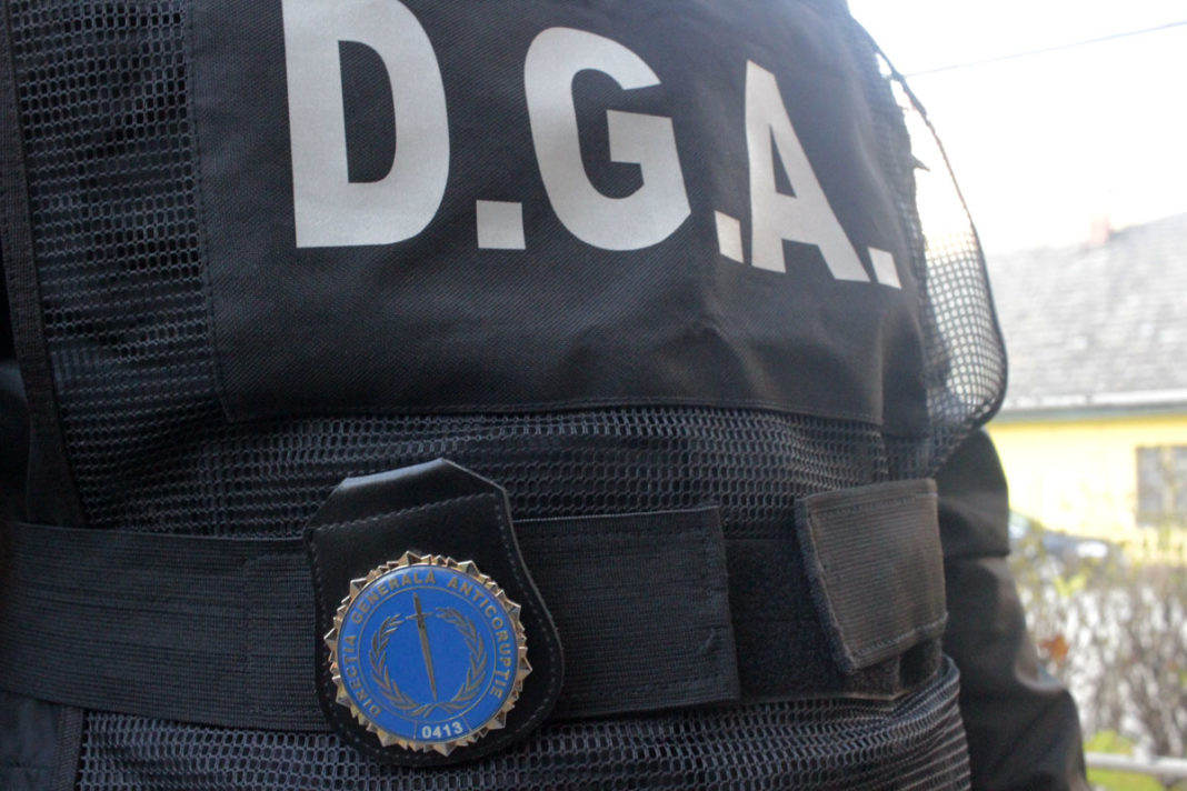 dga-1 Ofițeri de poliție ai Direcției Generale Anticorupție – Serviciul Județean Anticorupție Giurgiu au efectuat percheziţii în acest caz