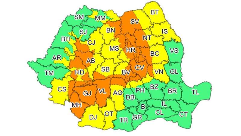 Administraţia Naţională de Meteorologie a emis o avertizare Cod portocaliu de instabilitate atmosferică accentuată în 19 judeţe