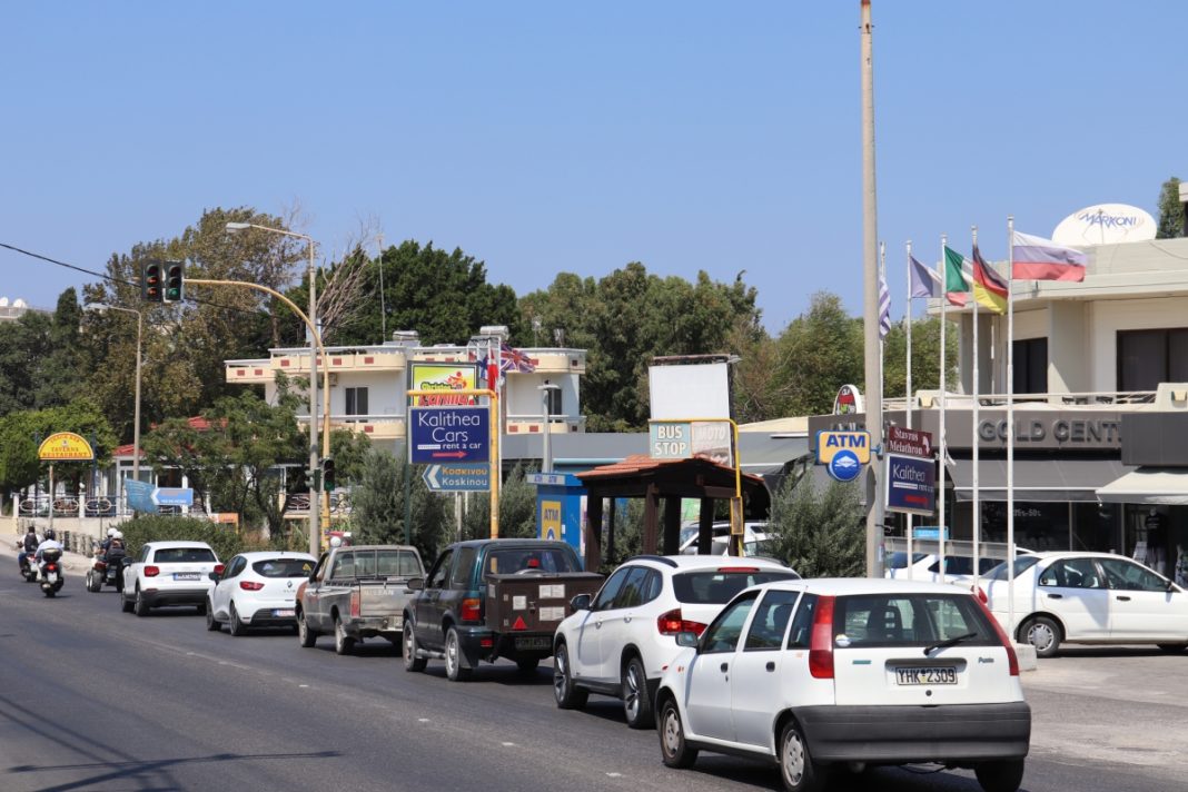 Şoferiţă amendată cu 6 milioane de euro pentru parcare neregulamentară pe Insula Rodos