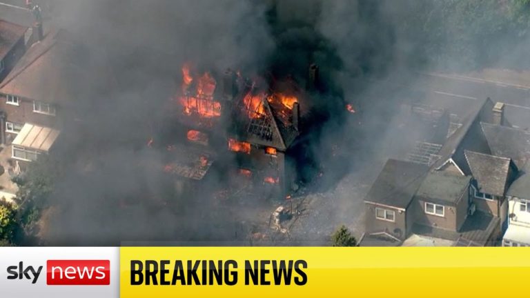 (VIDEO) Incendii în apropiere de Londra