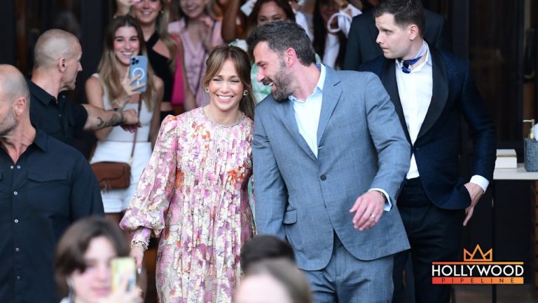 (VIDEO) Jennifer Lopez și-a sărbătorit ziua de naștere alături de Ben Affleck și copiii lor la Paris