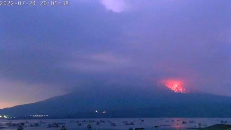 (VIDEO) Vulcanul Sakurajima a erupt. Locuitorii au fost evacuați