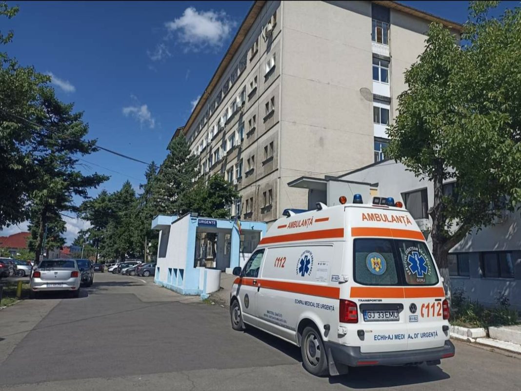 În toate secțiile Spitalului Județean Târgu Jiu sunt internați în total 37 de pacienți cu coronavirus